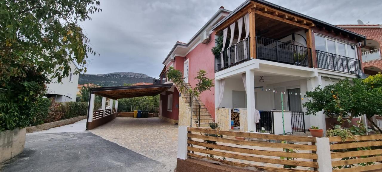 Luxurious Three Bedrooms Apartment With Two Terraces Kaštela Zewnętrze zdjęcie